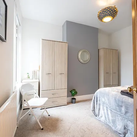 Urban Haven Hall Luxury Rooms Rusholme, Near City Centre Hospitals University Manchester Exterior photo