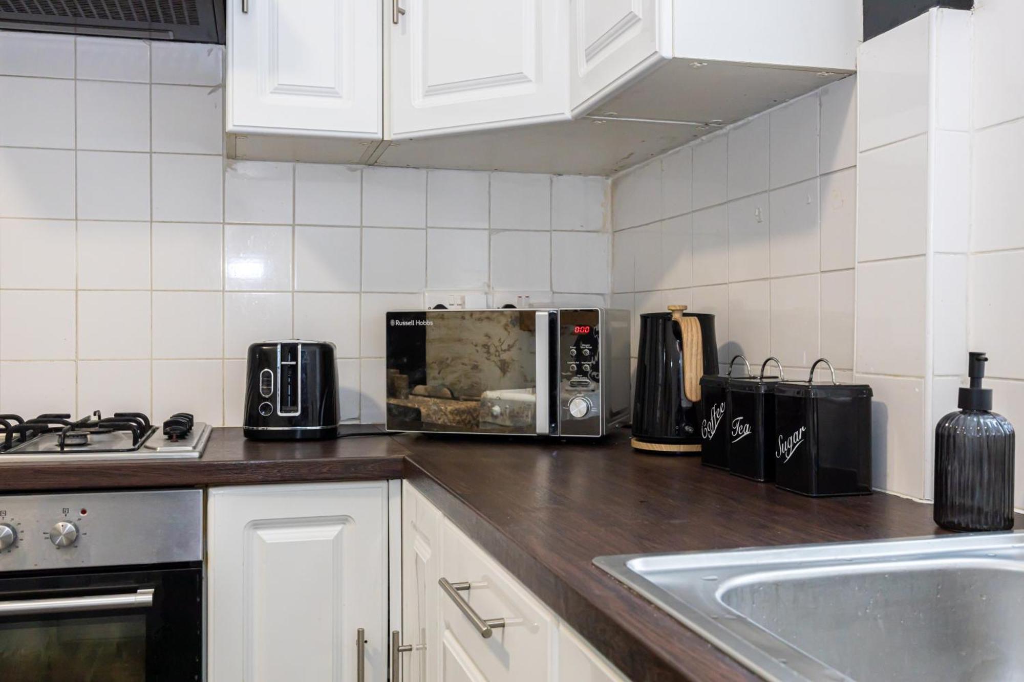 Urban Haven Hall Luxury Rusholme, Near Centre Hospitals
