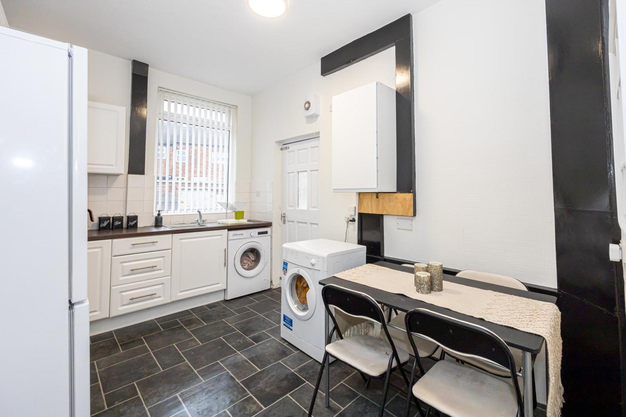 Urban Haven Hall Luxury Rusholme, Near Centre Hospitals *