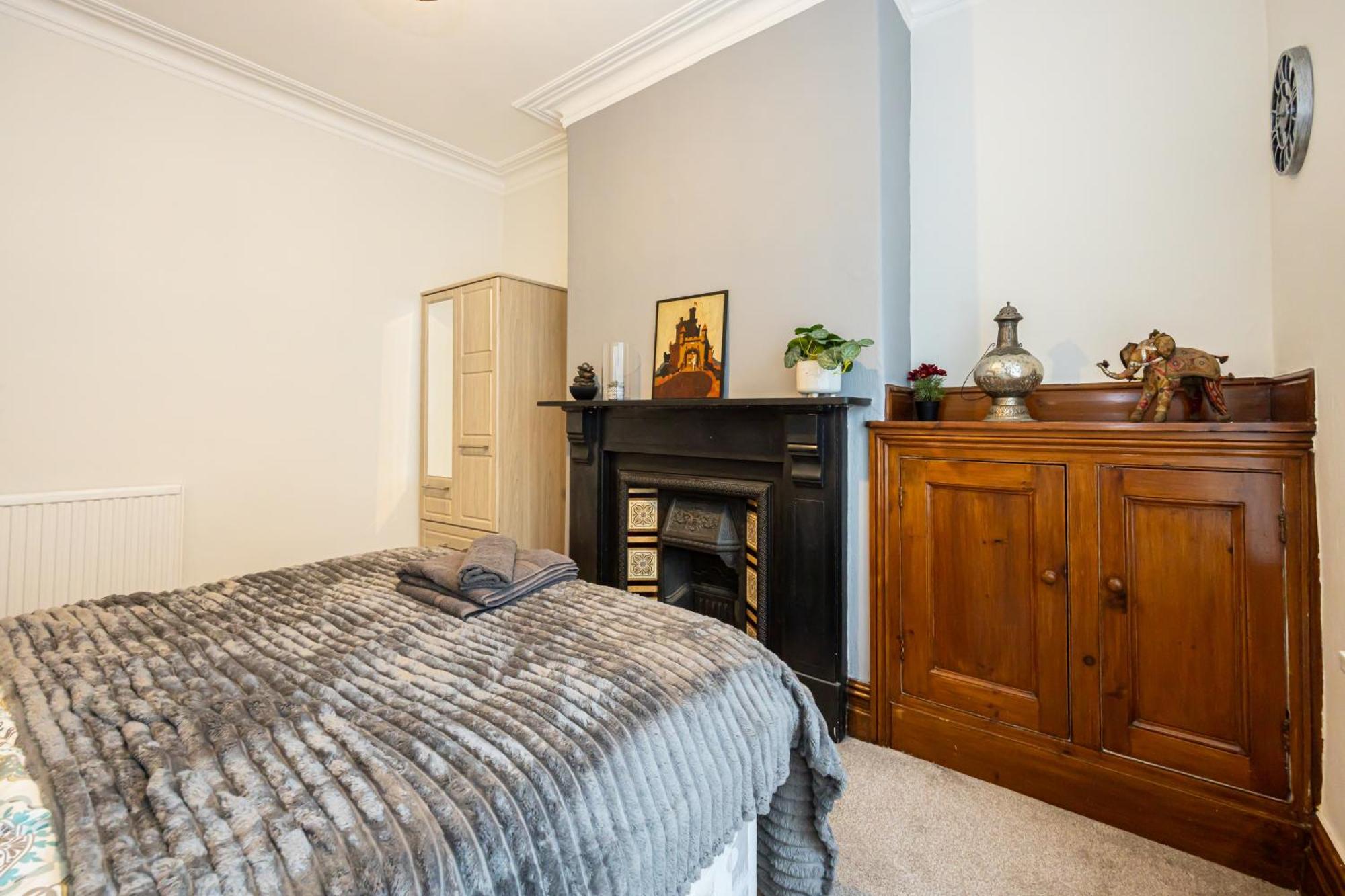 Urban Haven Hall Luxury Rusholme, Near Centre Hospitals Manchester